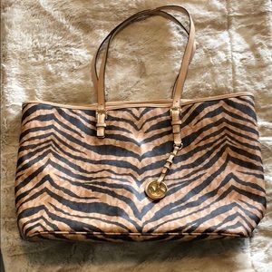 NOT FOR SALE - Michael Kors tote-